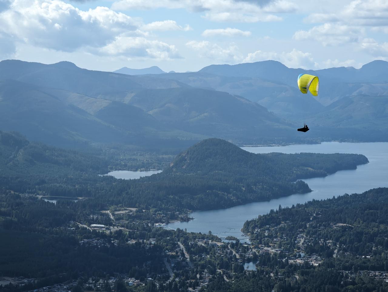SAR Team in front a recue vehicle